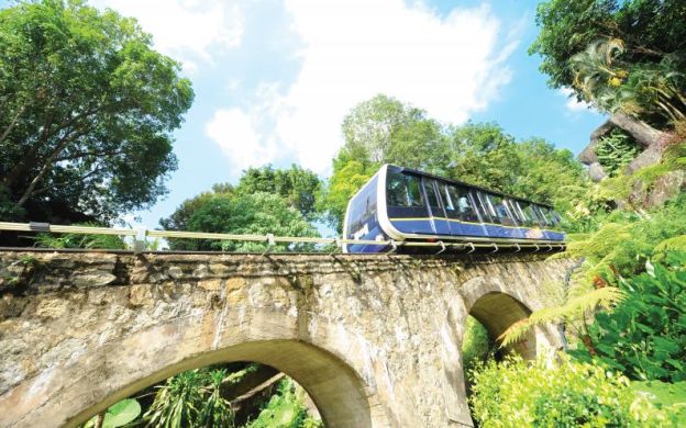 Dinner at Penang Hill with Funicular Train Ride and Hotel 